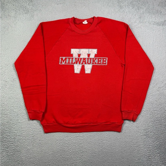 Vintage 80s Milwaukee Wisconsin sweatshirt - Picture 2 of 5